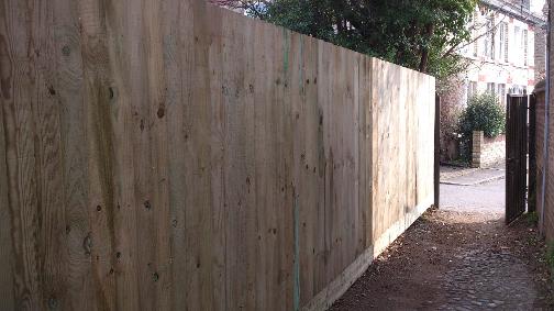 Fencing company in Cambridge, England, Turfing service and creating new lawns in Cambridge at affordable prices, Garden services Cambridge